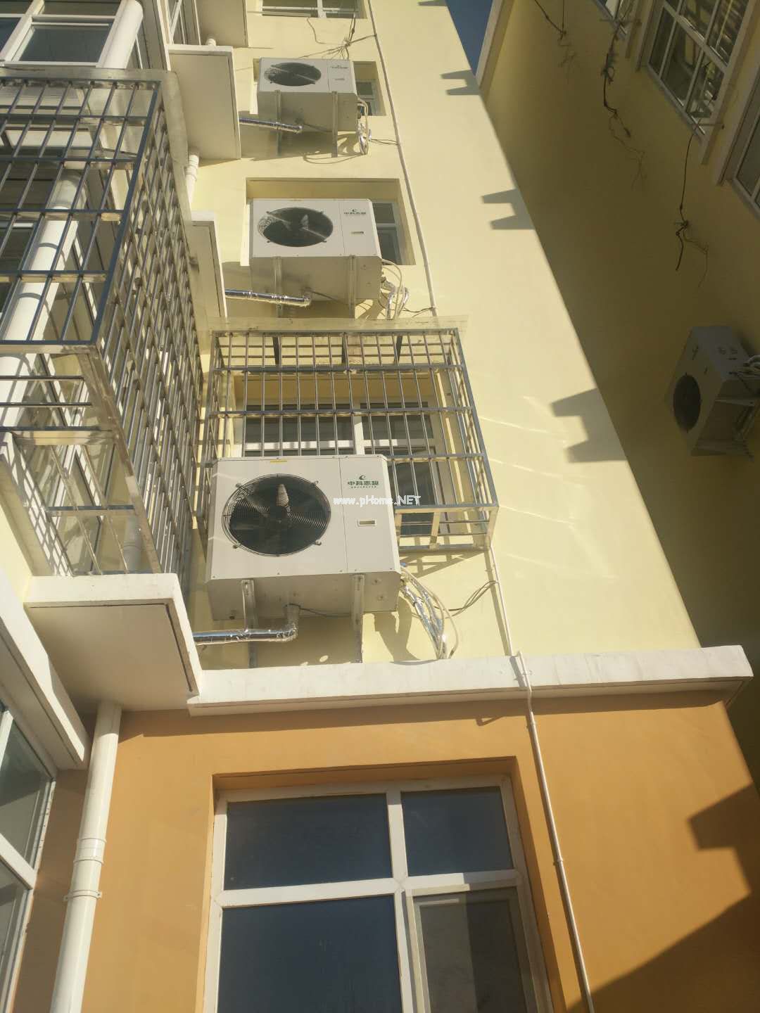 空气源.jpg
